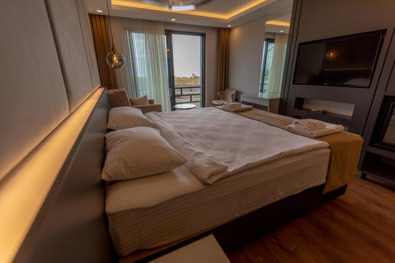 Santana Otel Trabzon Esterno foto