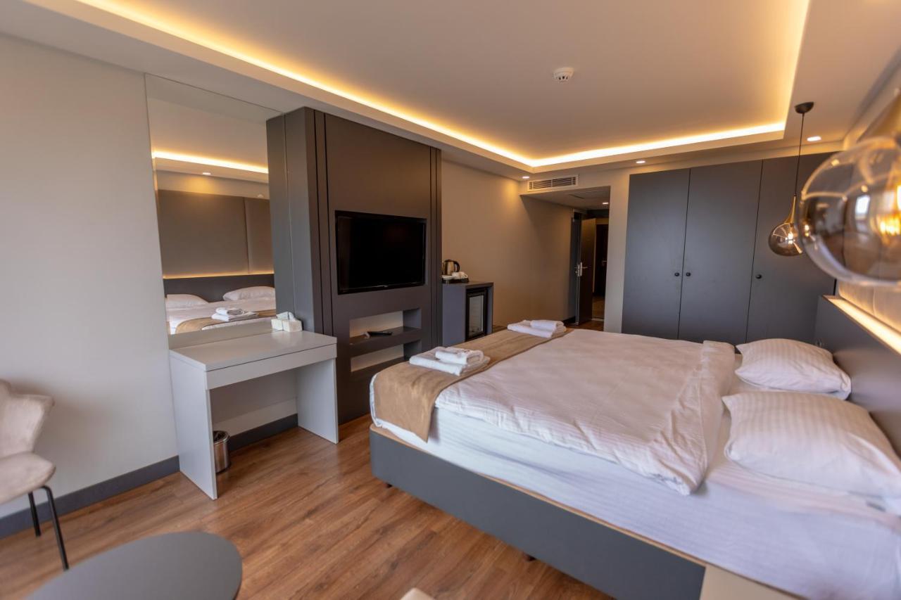 Santana Otel Trabzon Esterno foto