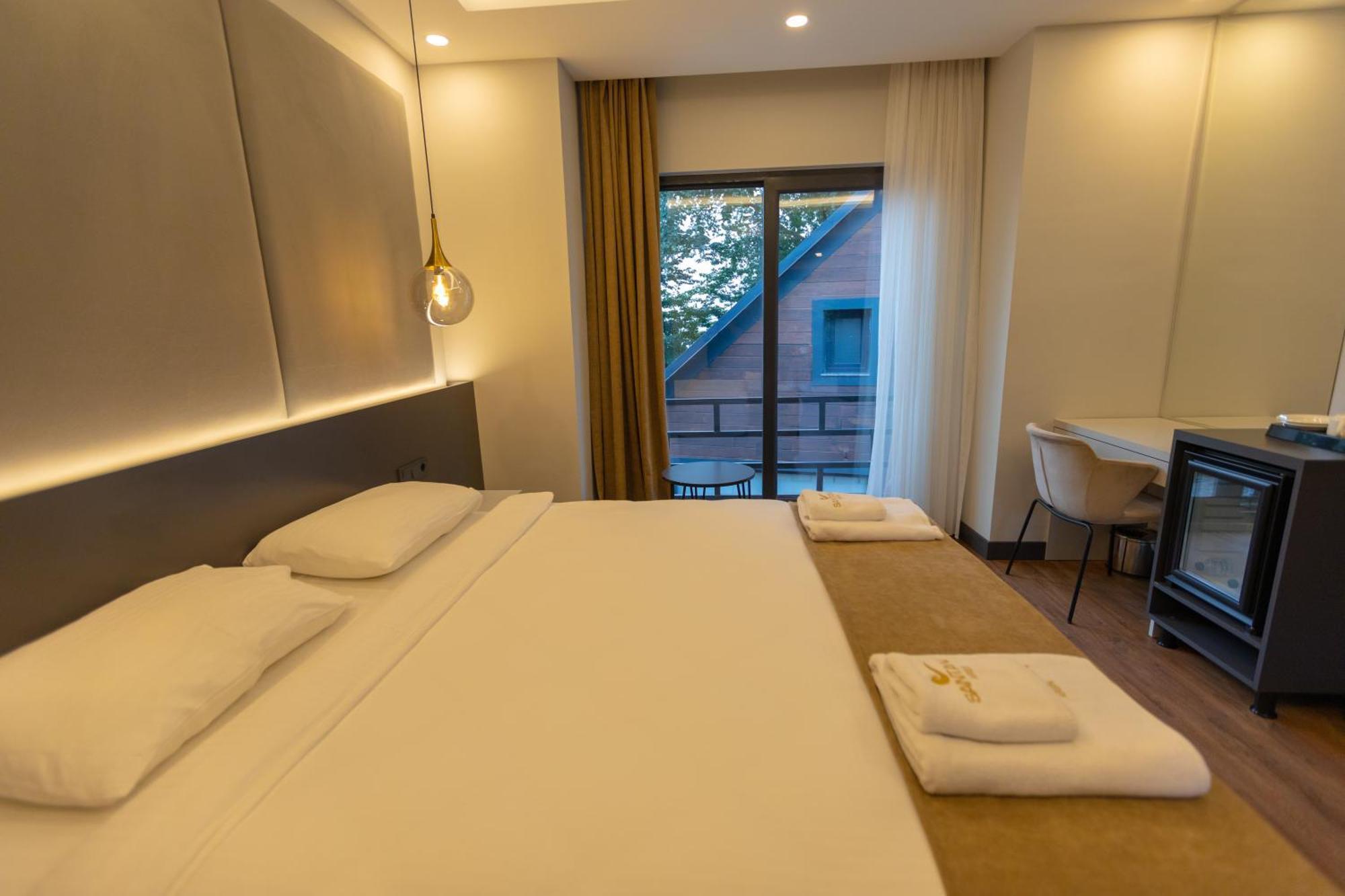 Santana Otel Trabzon Esterno foto