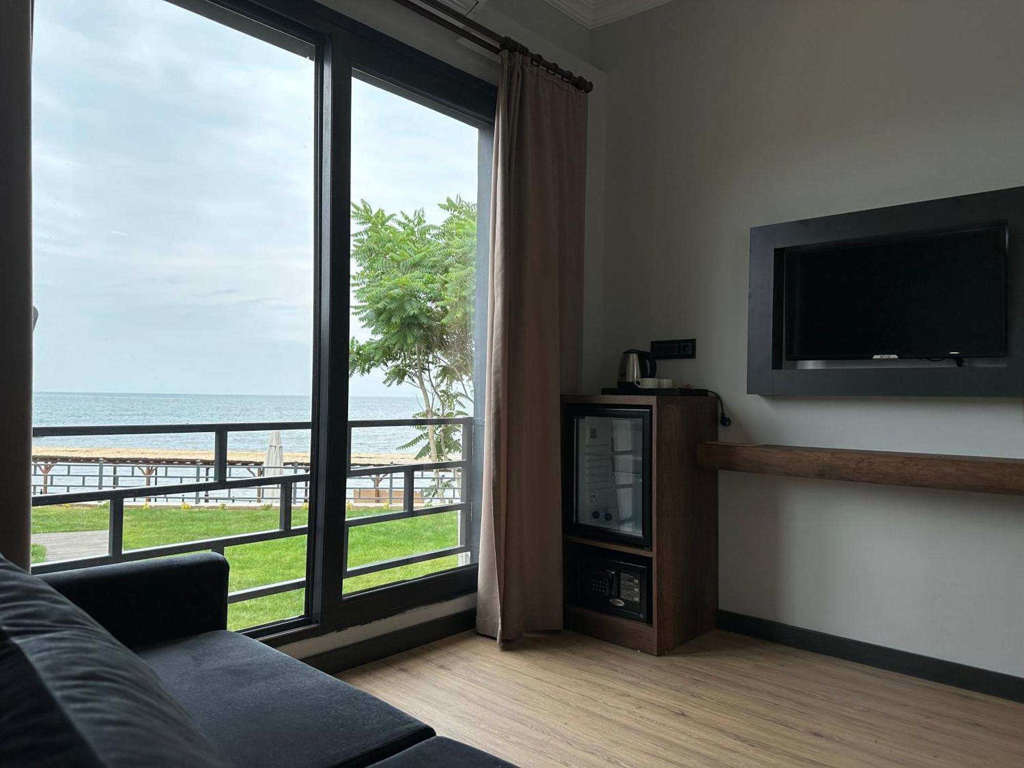 Santana Otel Trabzon Esterno foto