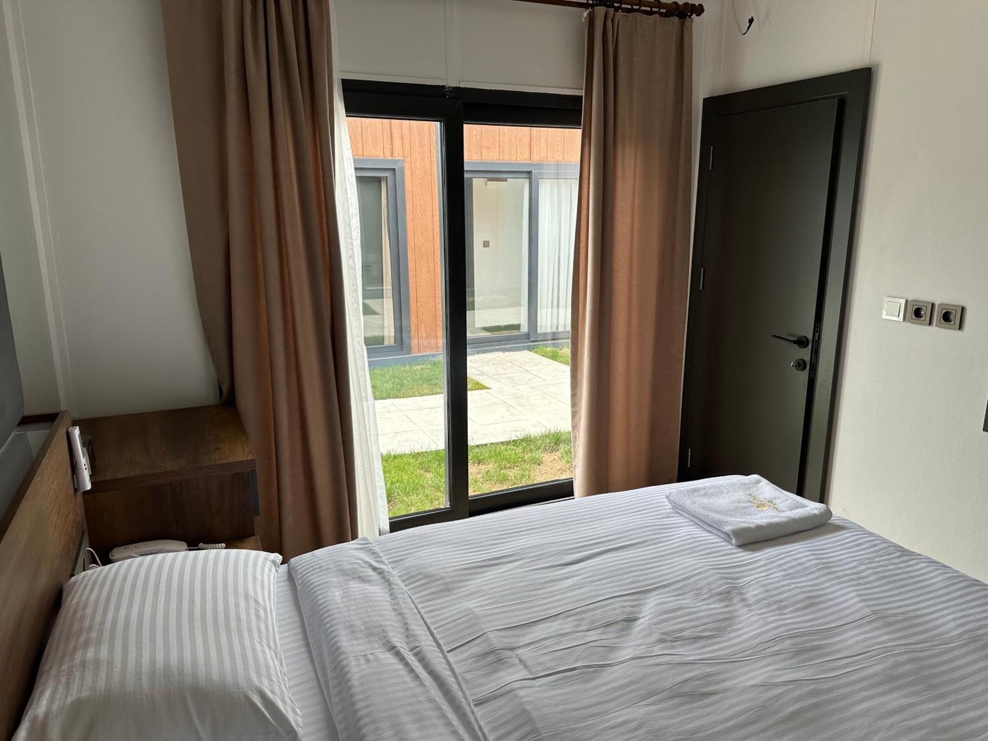 Santana Otel Trabzon Esterno foto