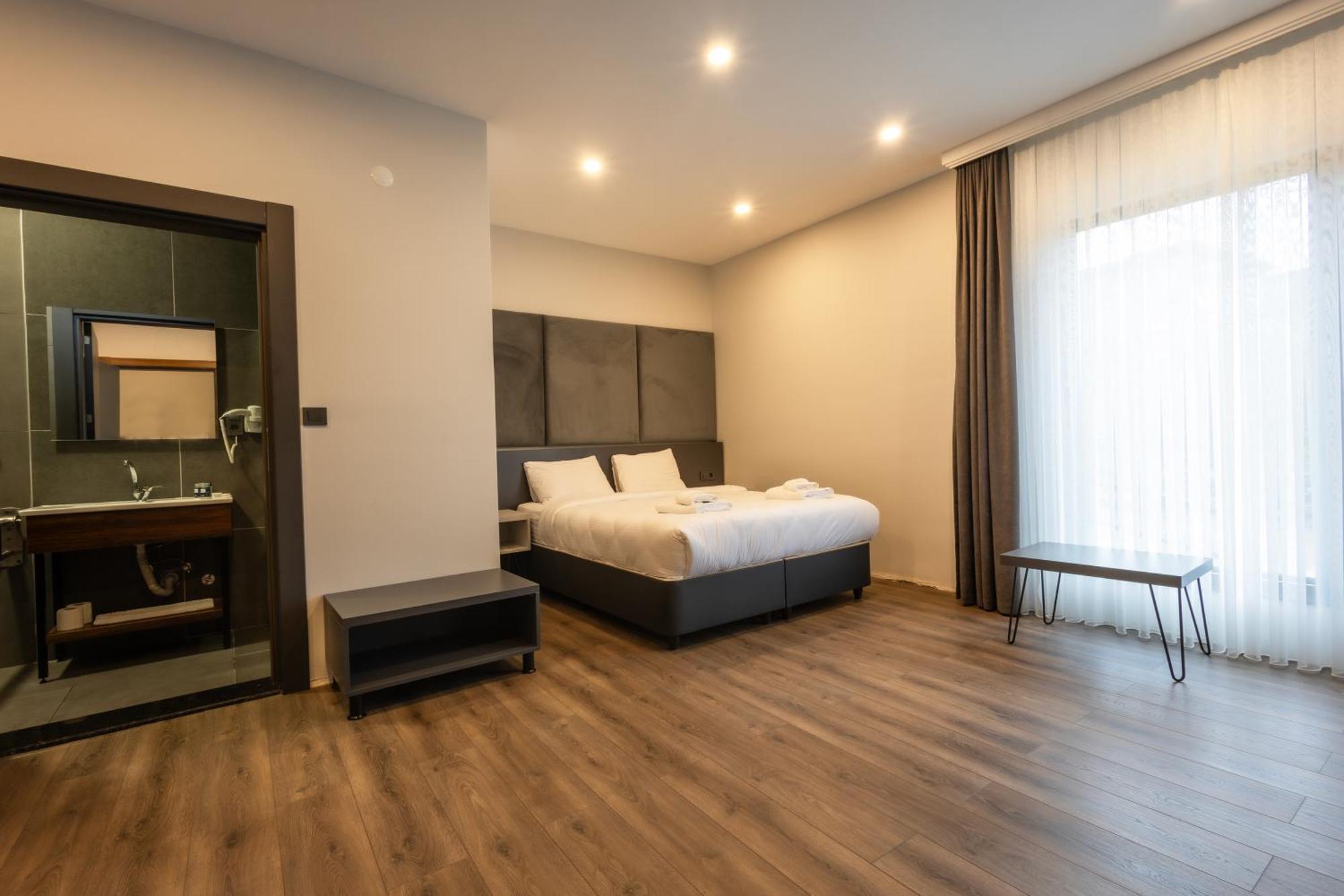 Santana Otel Trabzon Esterno foto